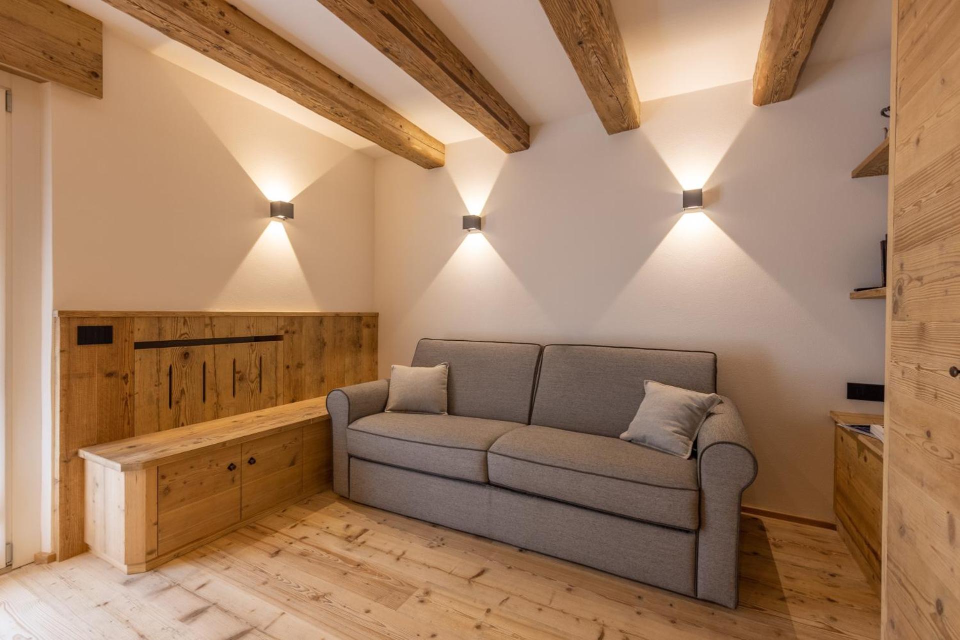 Communal lounge/ TV room