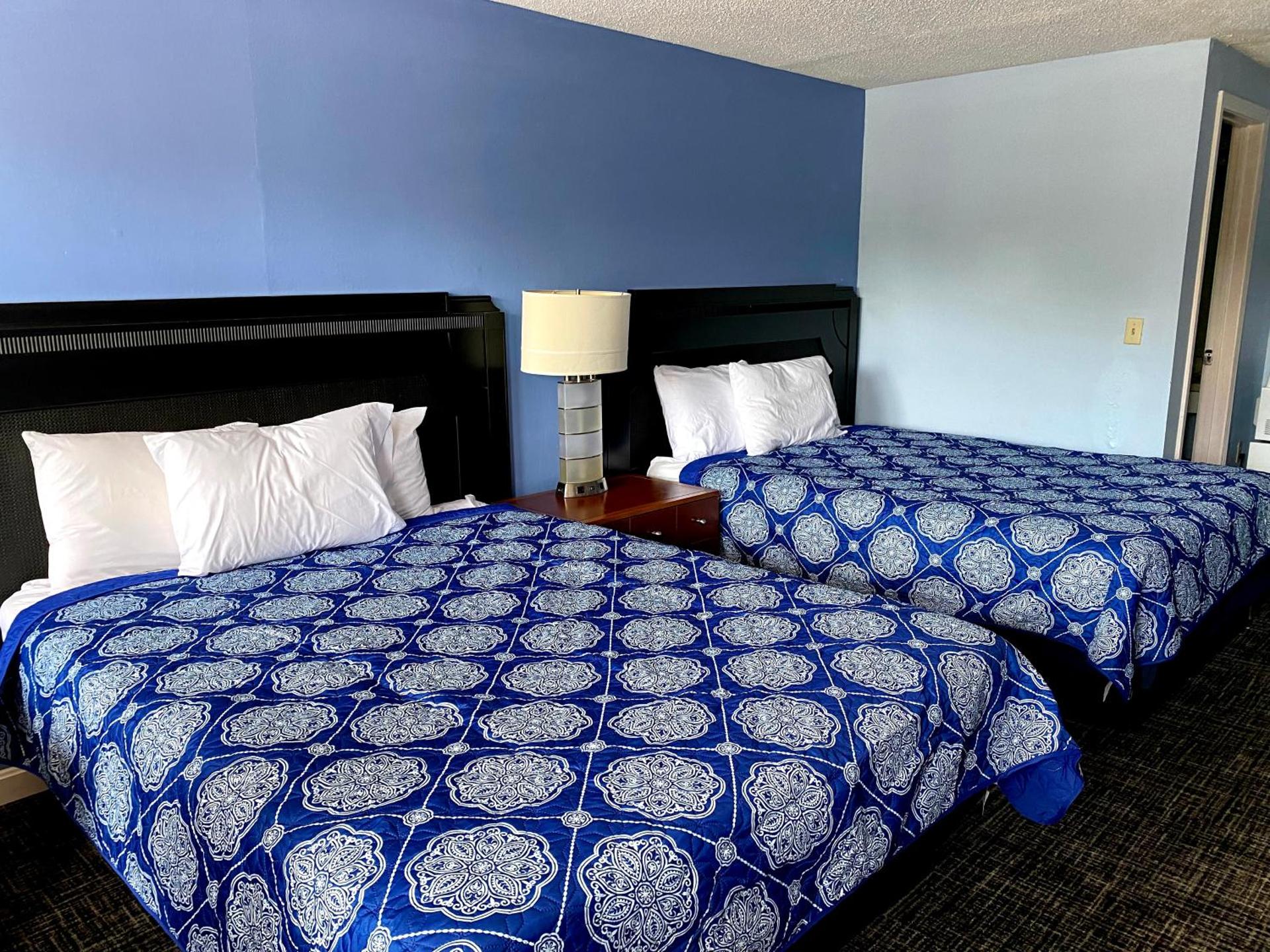 Economy Lodge 682 Main St Sturbridge