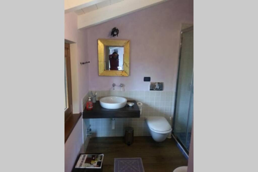 Casa intera tra le colline e le vigne del Dolcetto