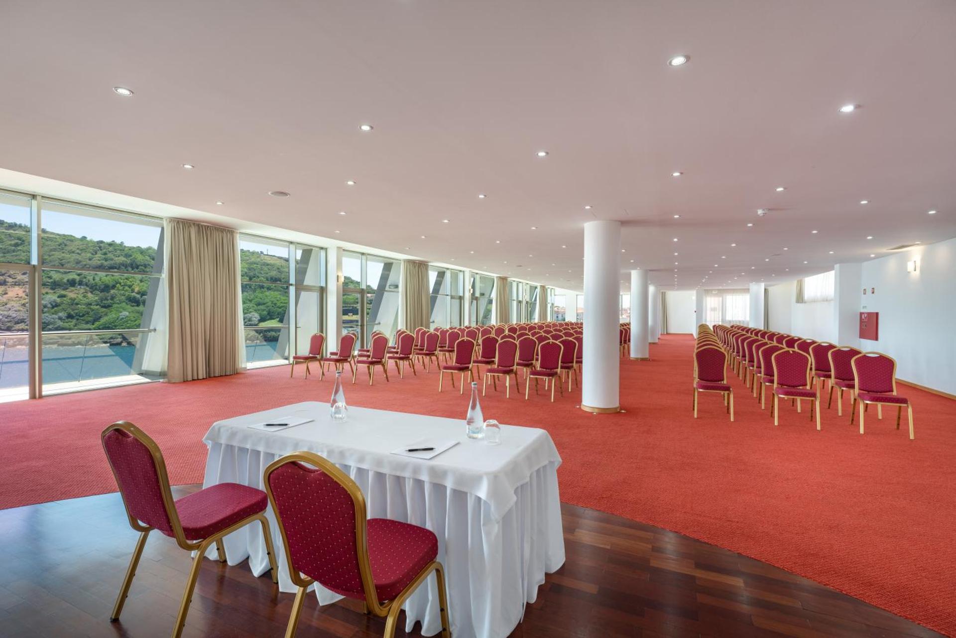 Meeting/conference room