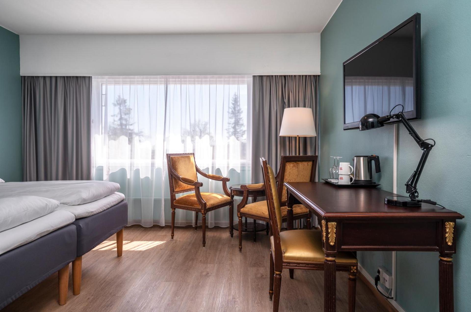 Photo of the whole room