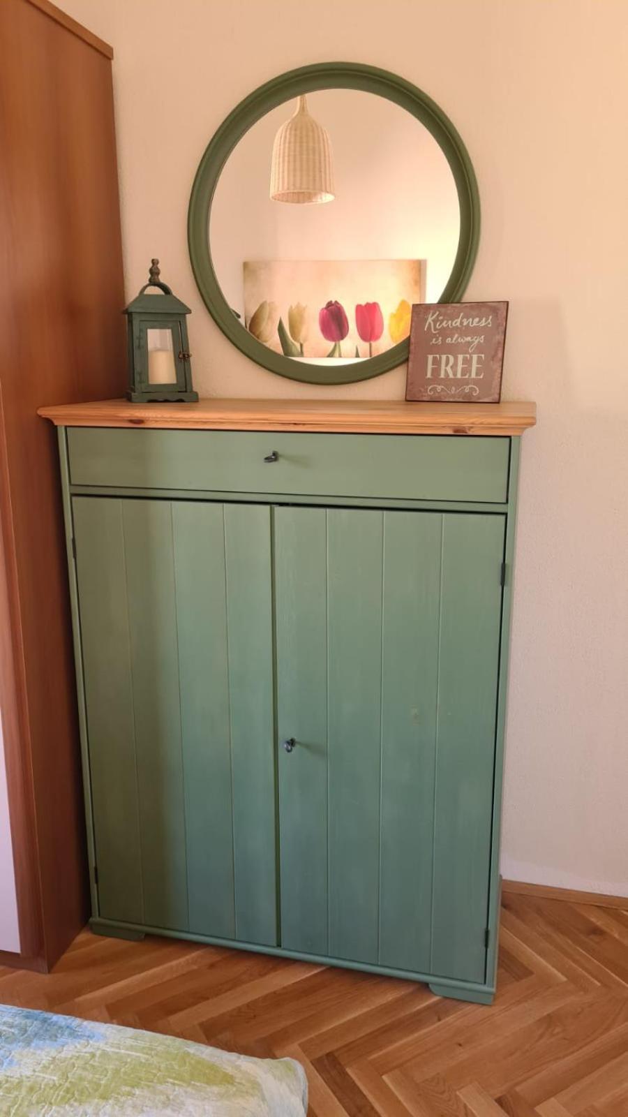 Oasis apartment with sea view and garden