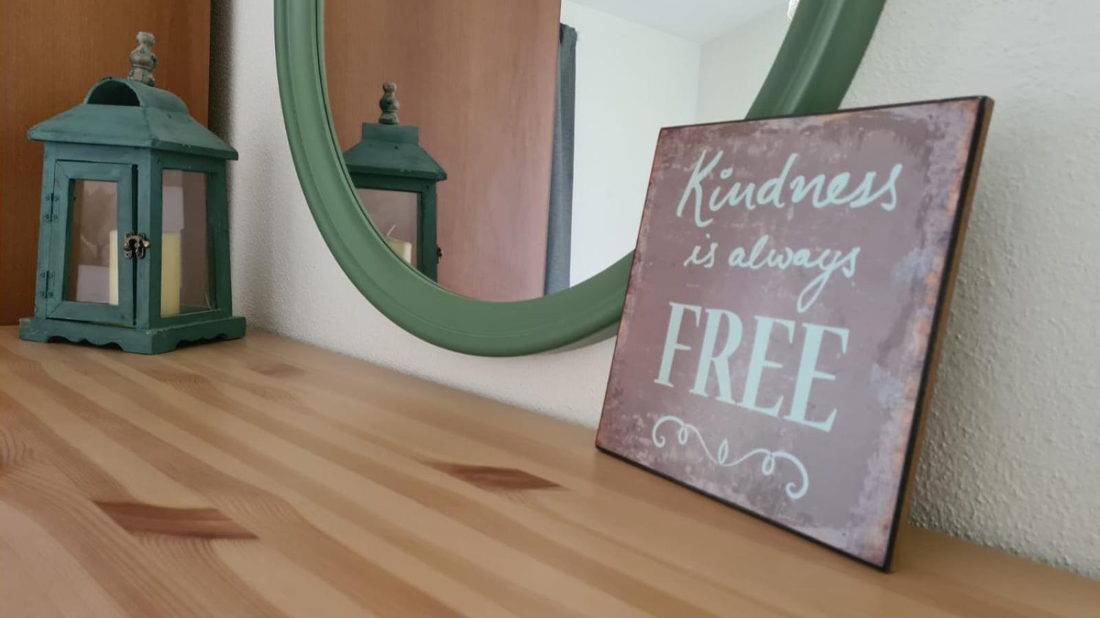 Oasis apartment with sea view and garden