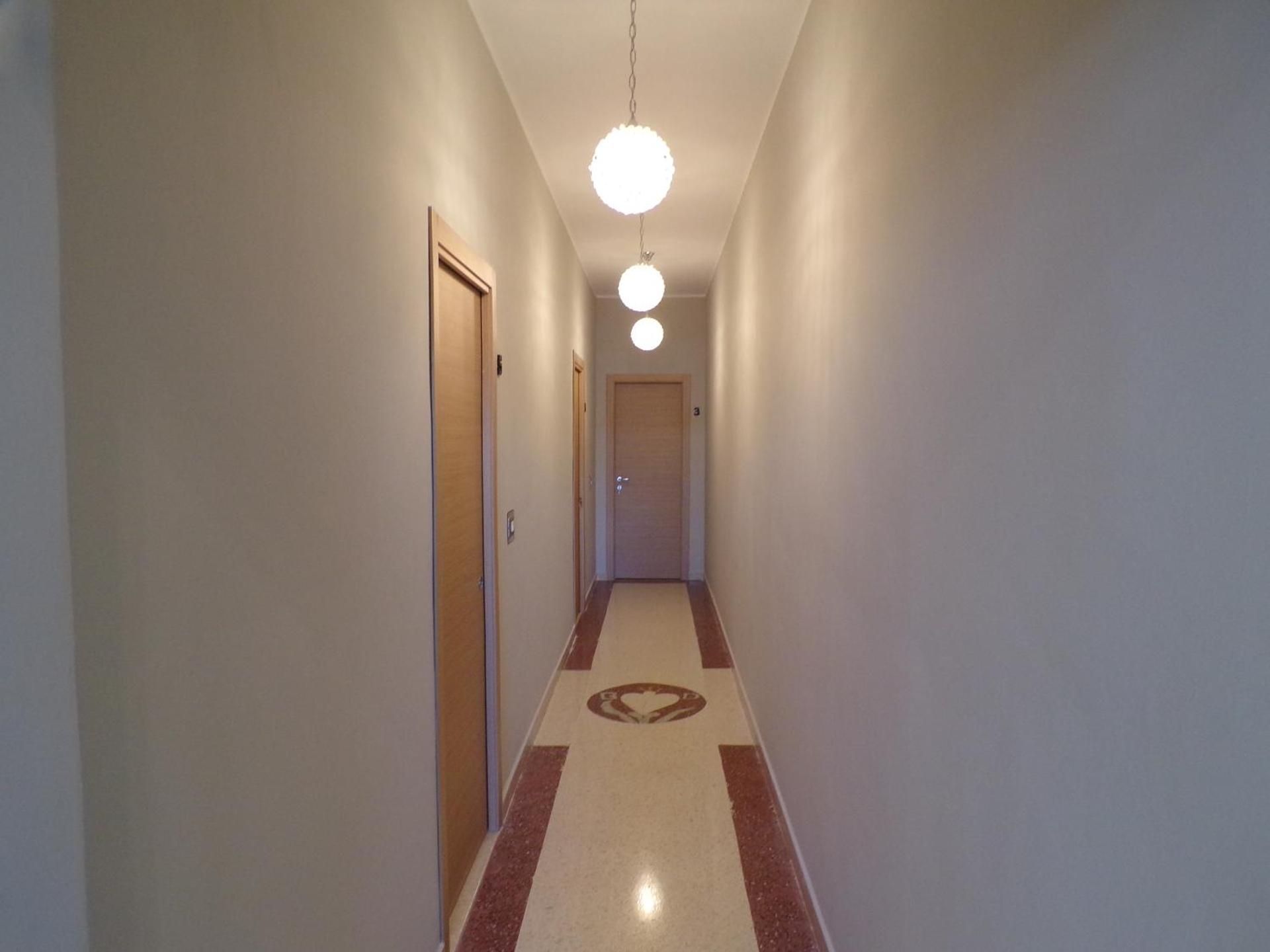 NUOVA AURORA Rent Rooms