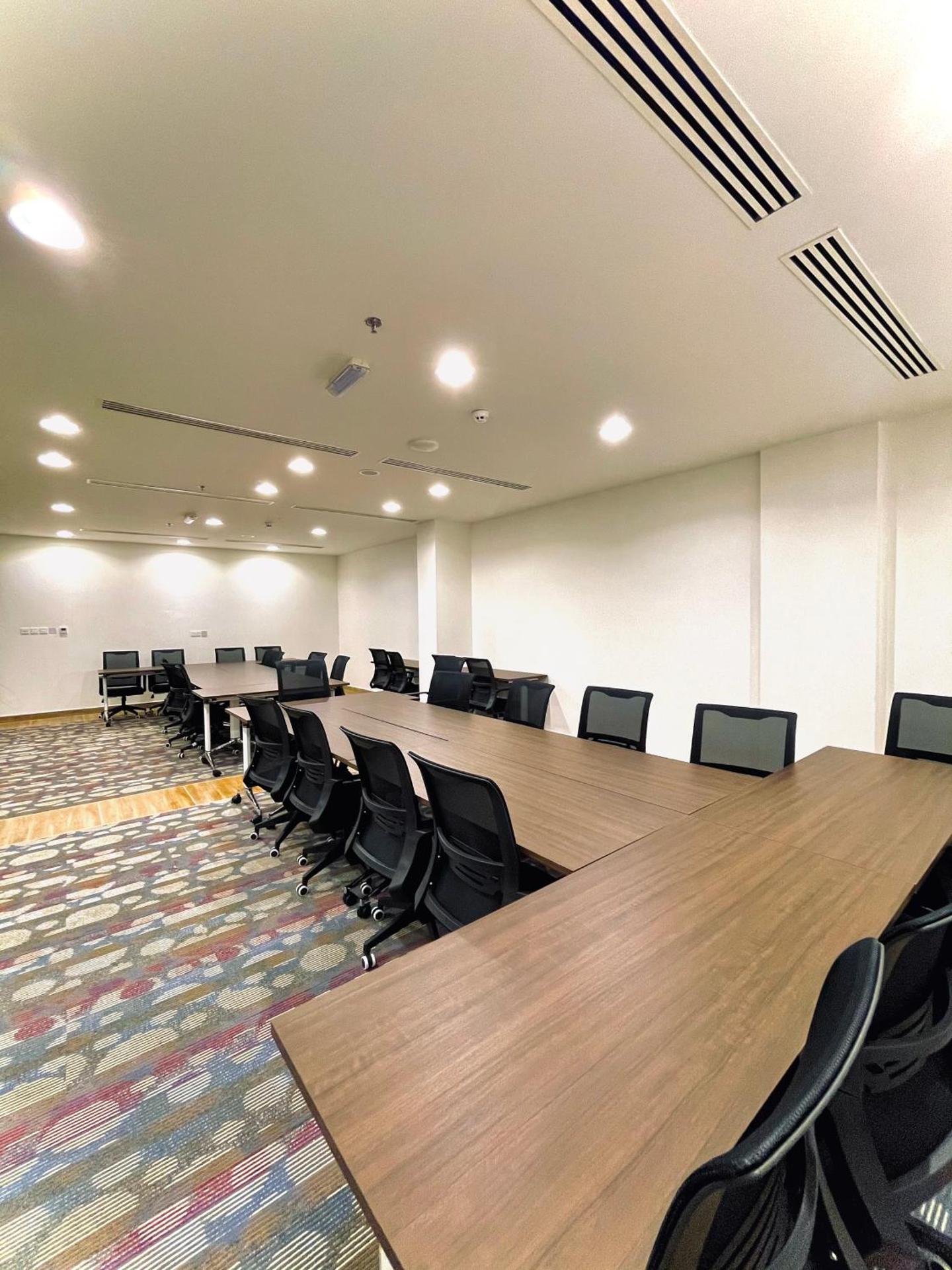 Meeting/conference room