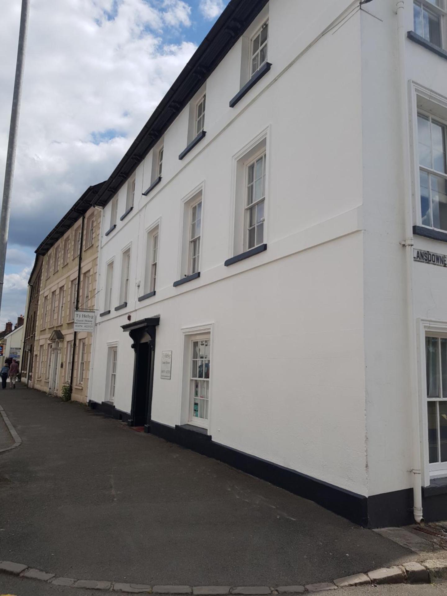 Ty Helyg Guest House