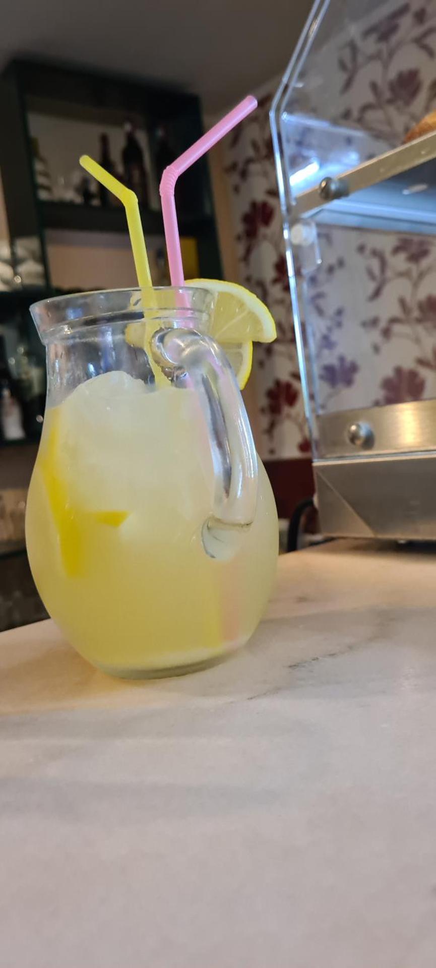 Pensiune Restaurant Arconi