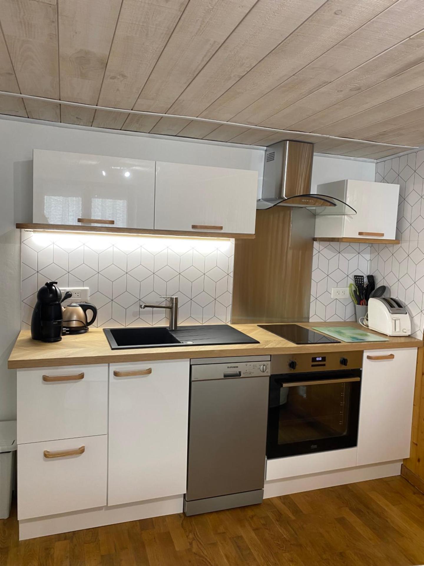 Kitchen or kitchenette