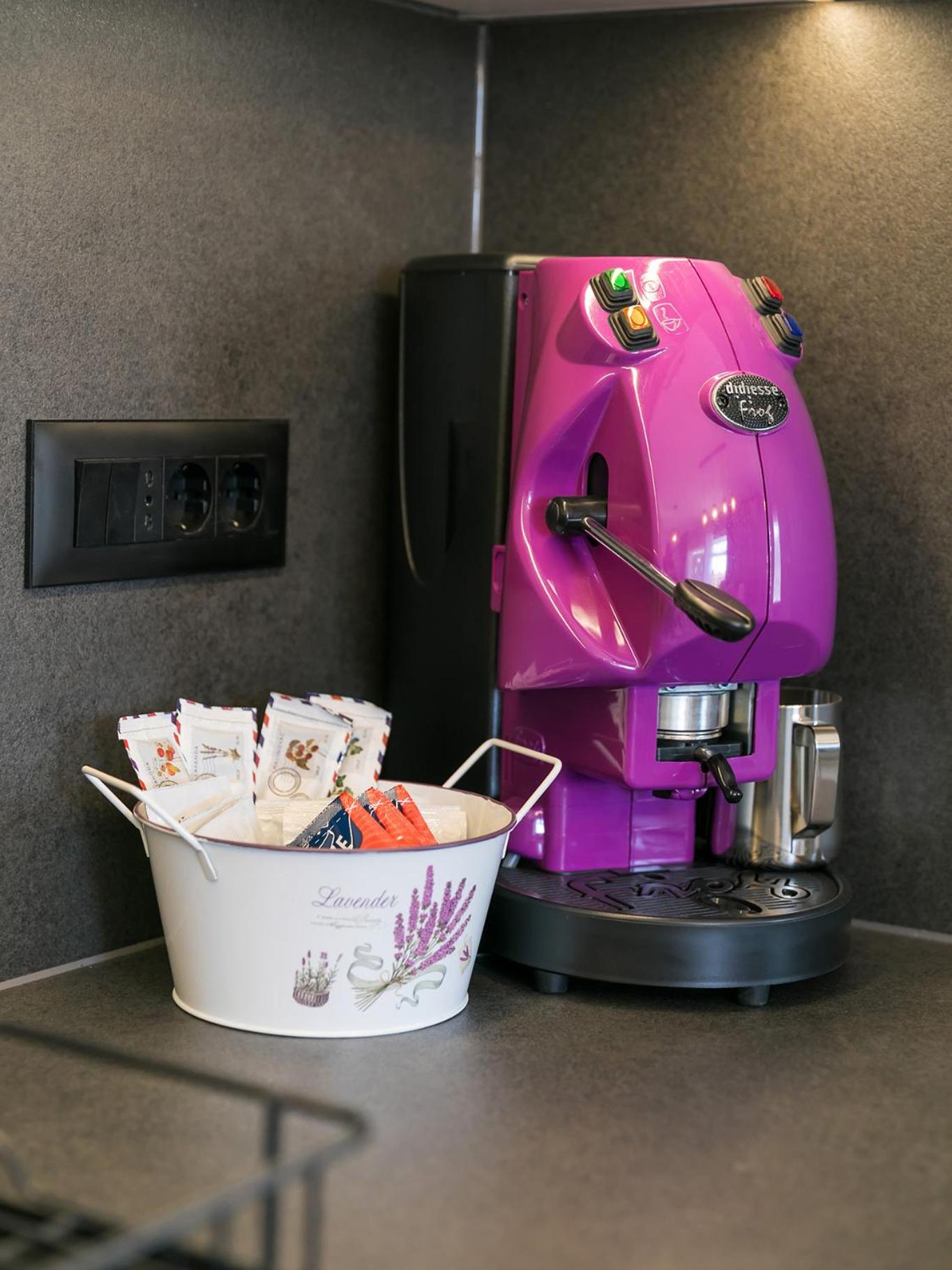 Coffee/tea facilities