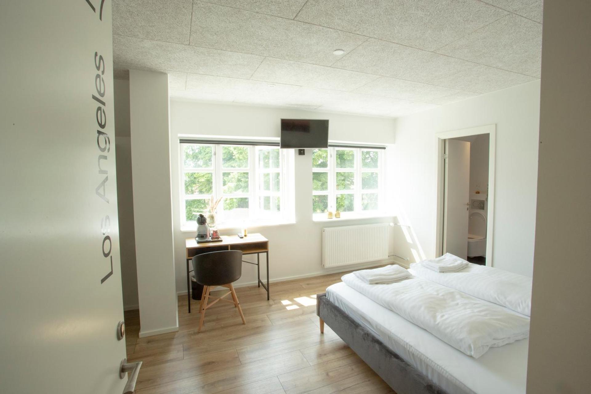 Deluxe Double or Twin Room