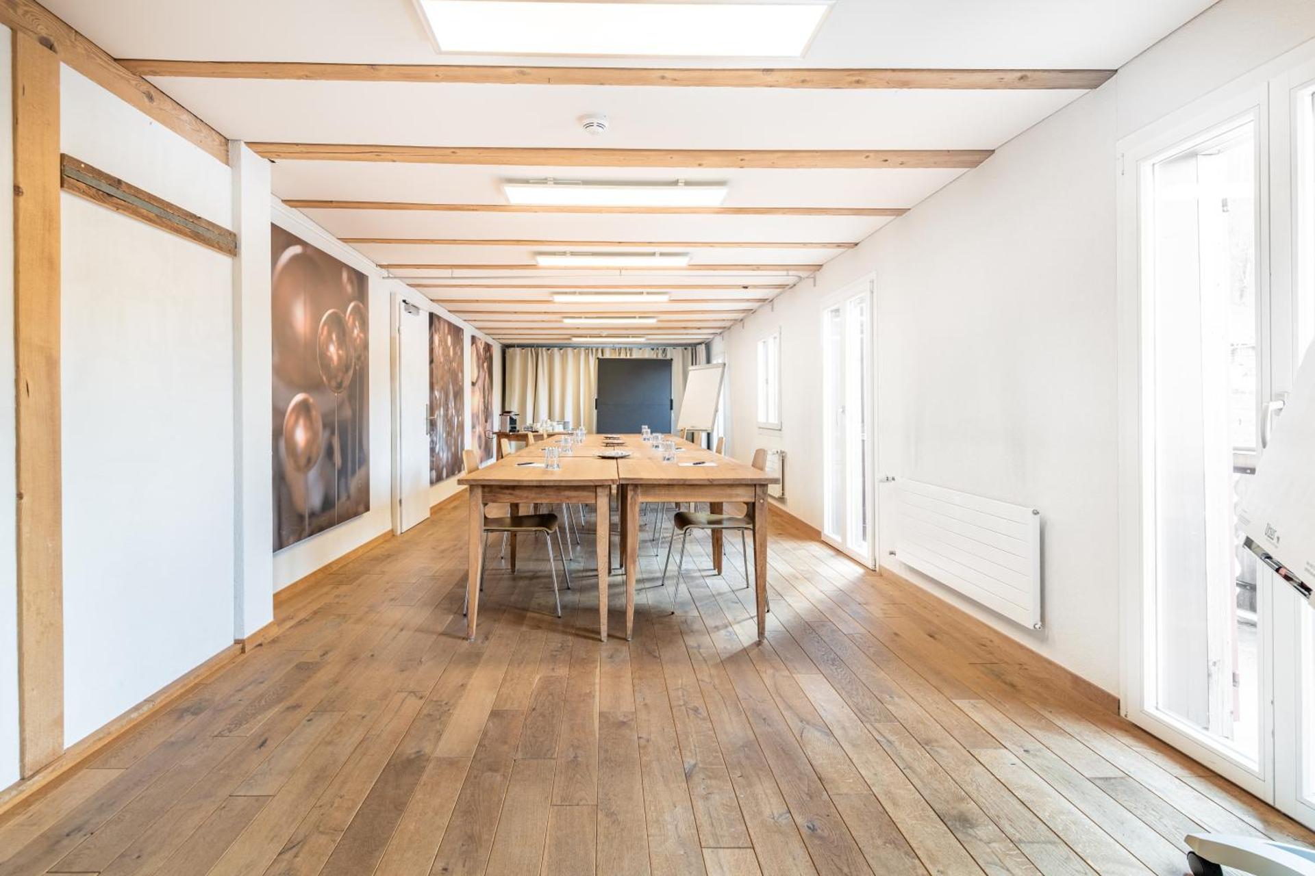 Meeting/conference room