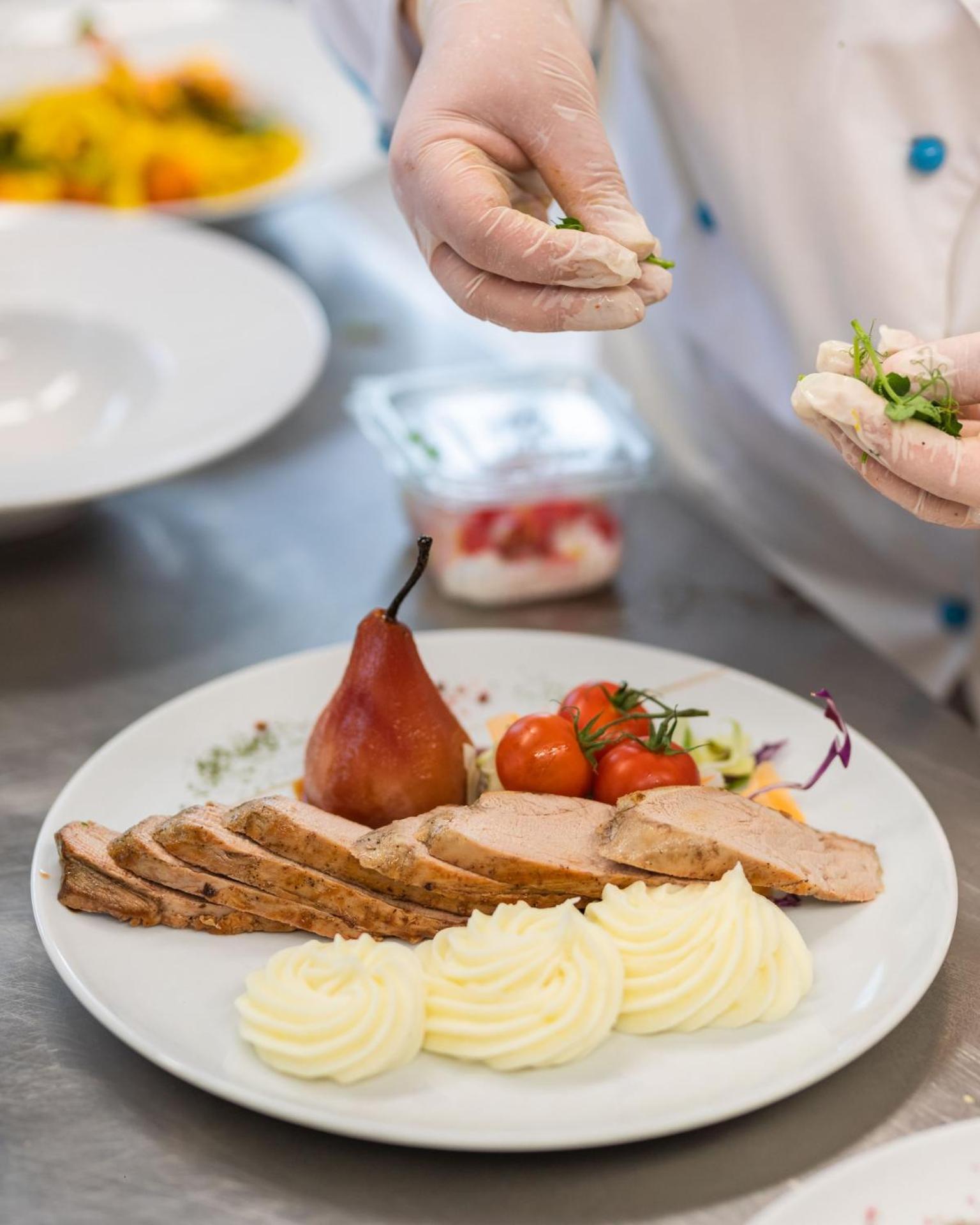 Restaurant/places to eat