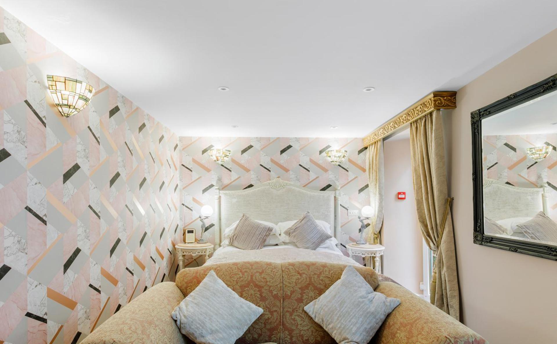 Junior Suite (2 Adults)