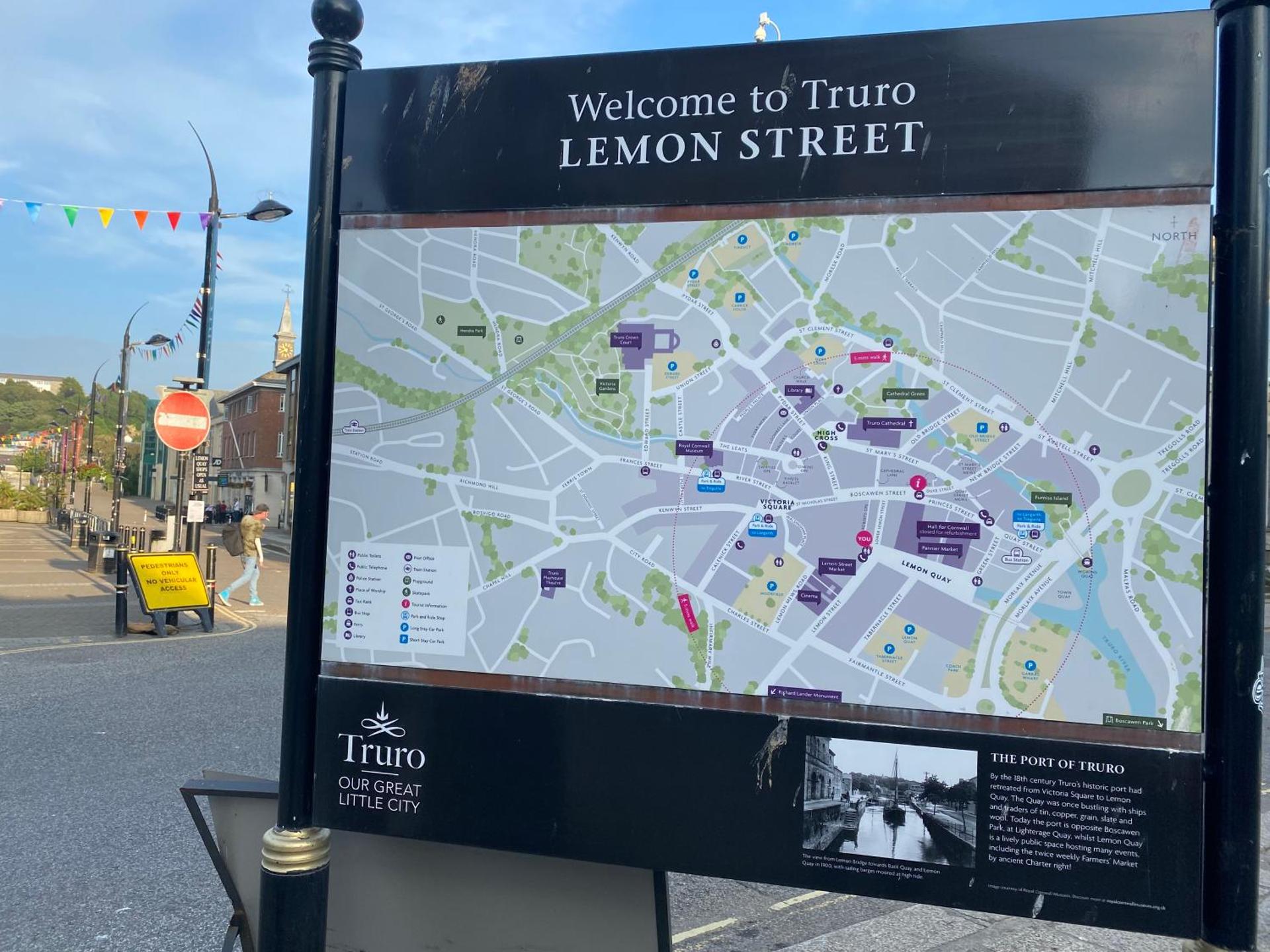 Apartment No 8 - Stay in style in the heart of the Cathedral City.