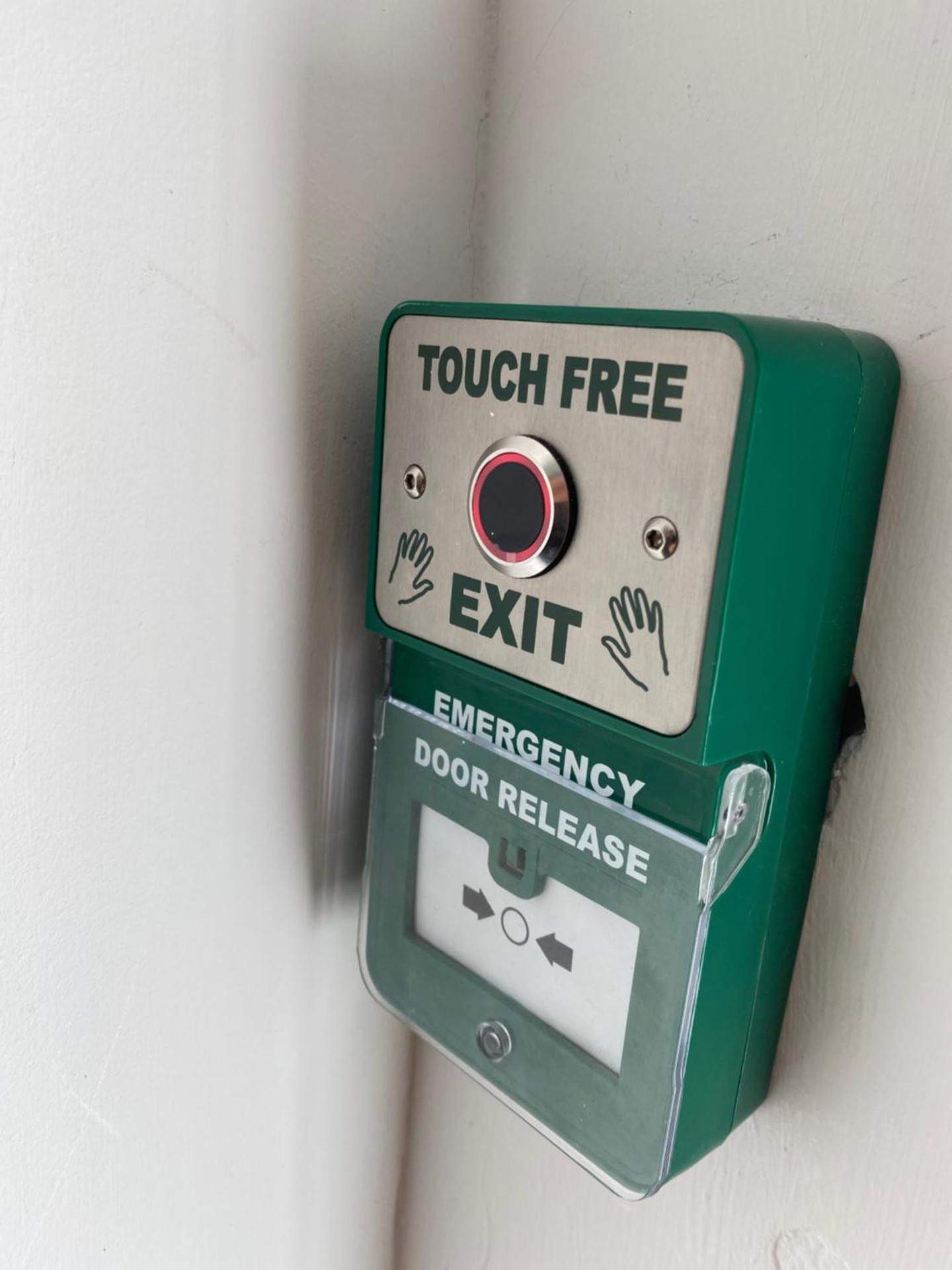 Apartment No 8 - Stay in style in the heart of the Cathedral City.