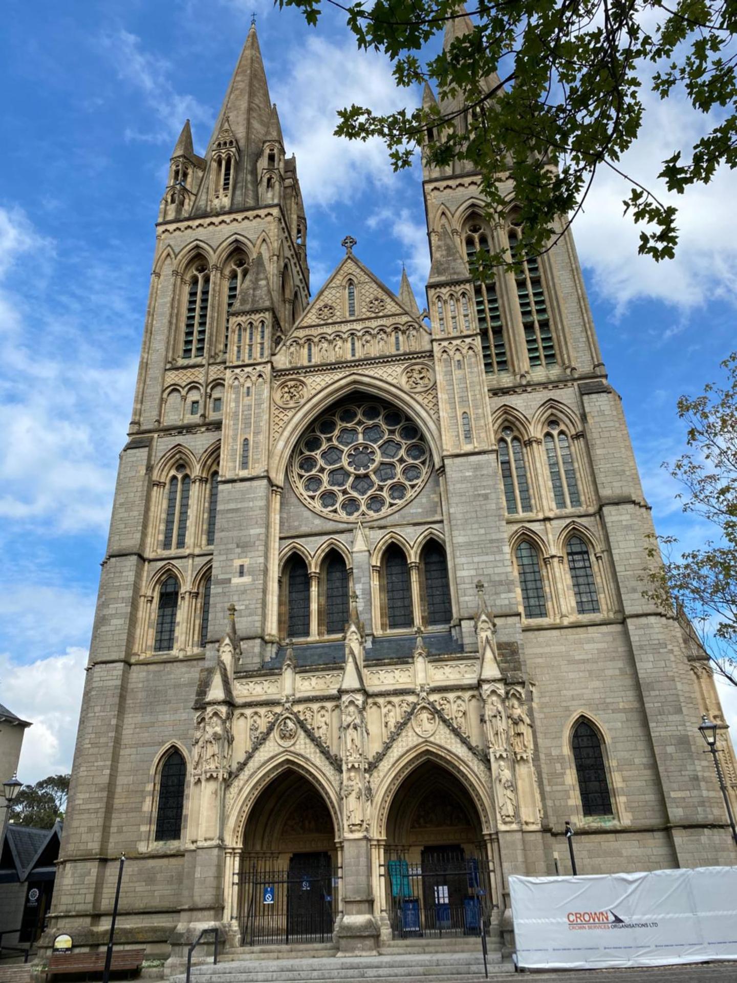 Apartment No 8 - Stay in style in the heart of the Cathedral City.