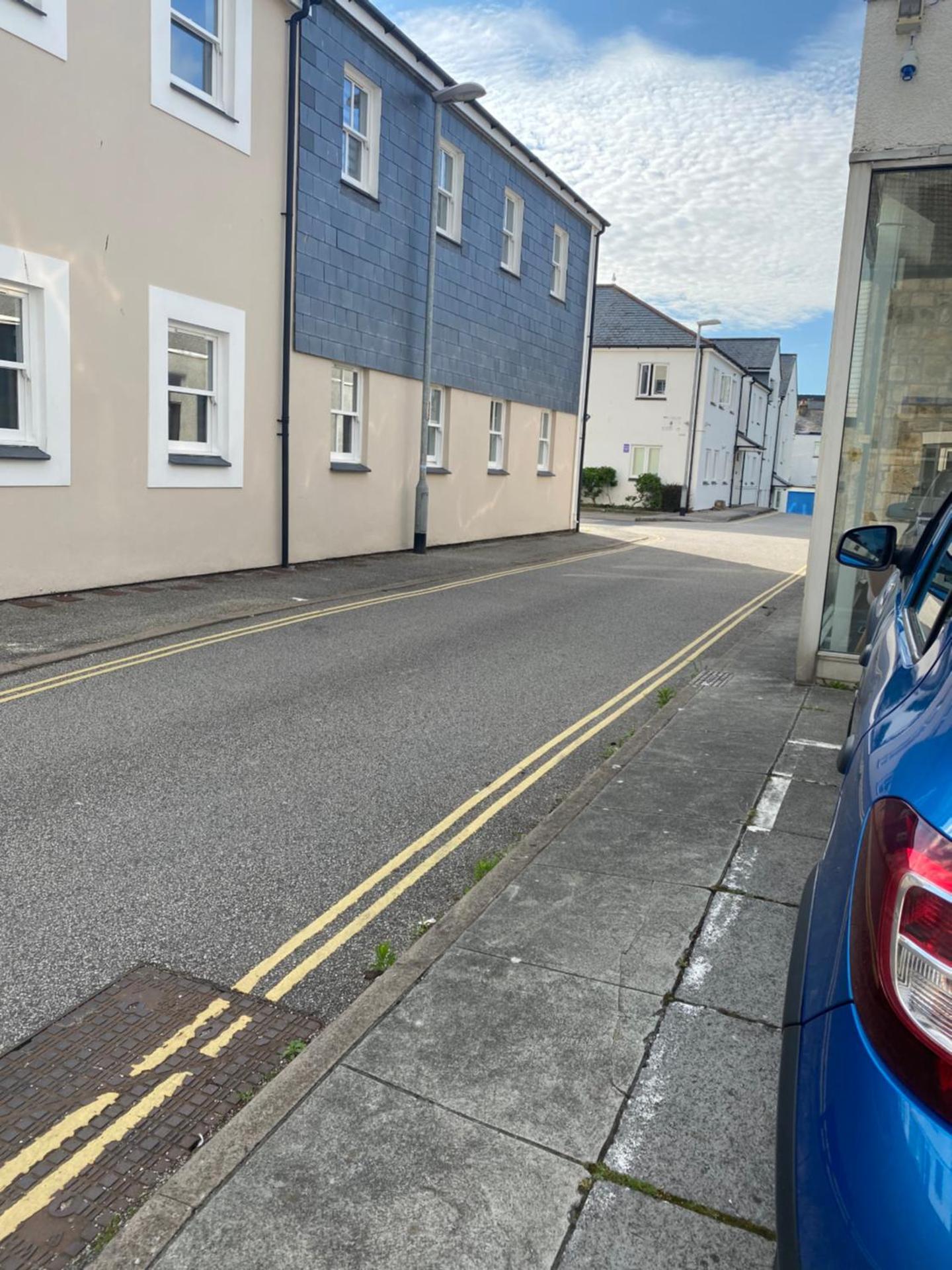 Apartment No 8 - Stay in style in the heart of the Cathedral City.