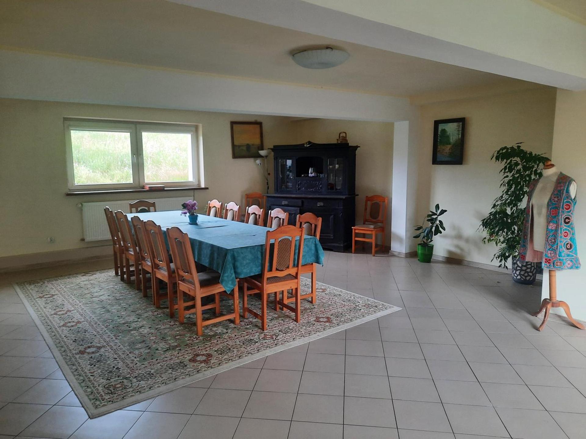 Communal lounge/ TV room