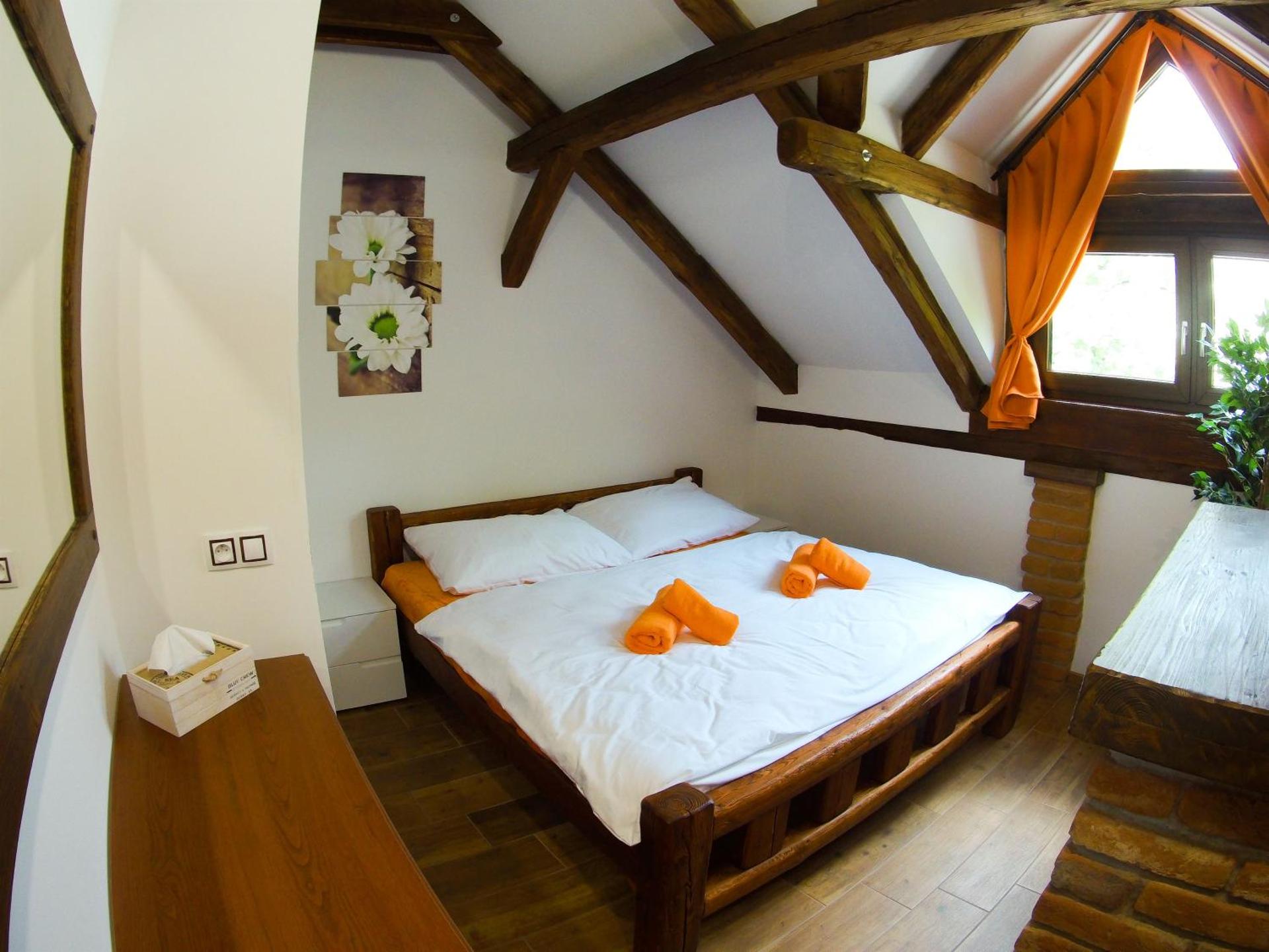 Apartmánový dům 13 Podkroví 2