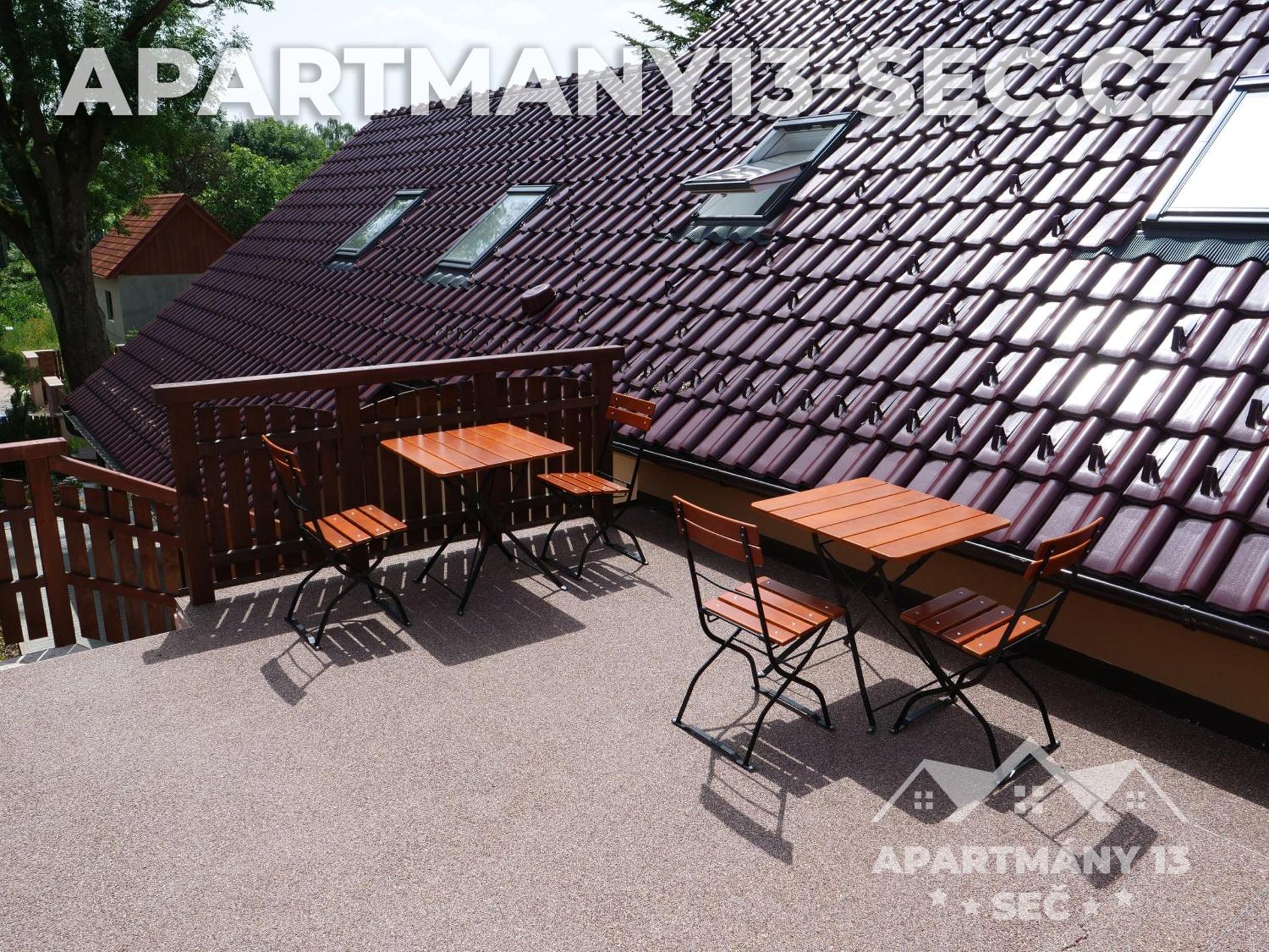 Apartmánový dům 13 Podkroví 2