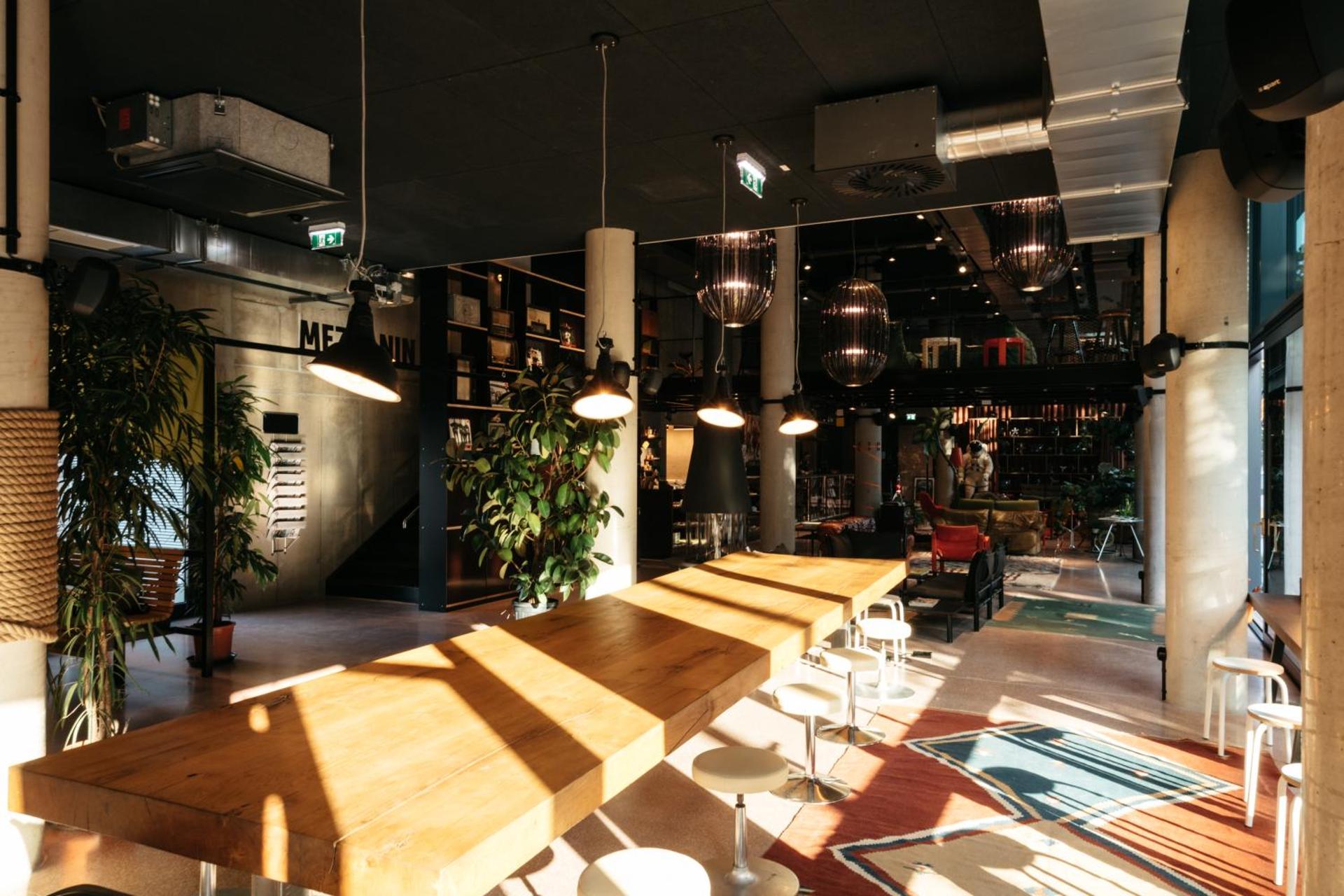 Restaurant/places to eat