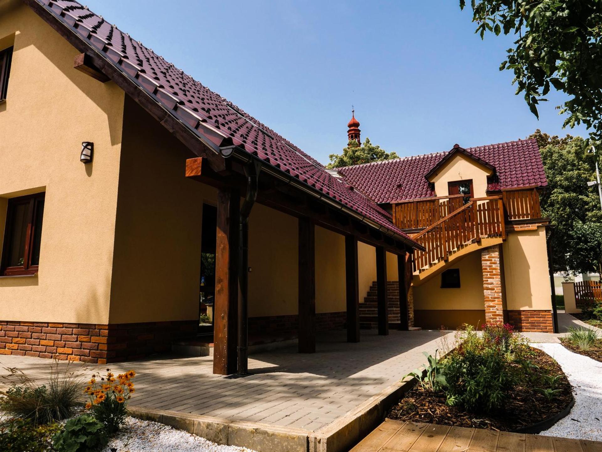 Apartmanový dům 13 Podkroví 1