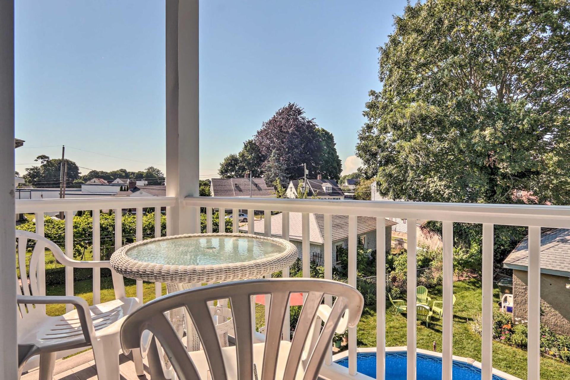 New London Hideaway Near Beaches and Local Spots!