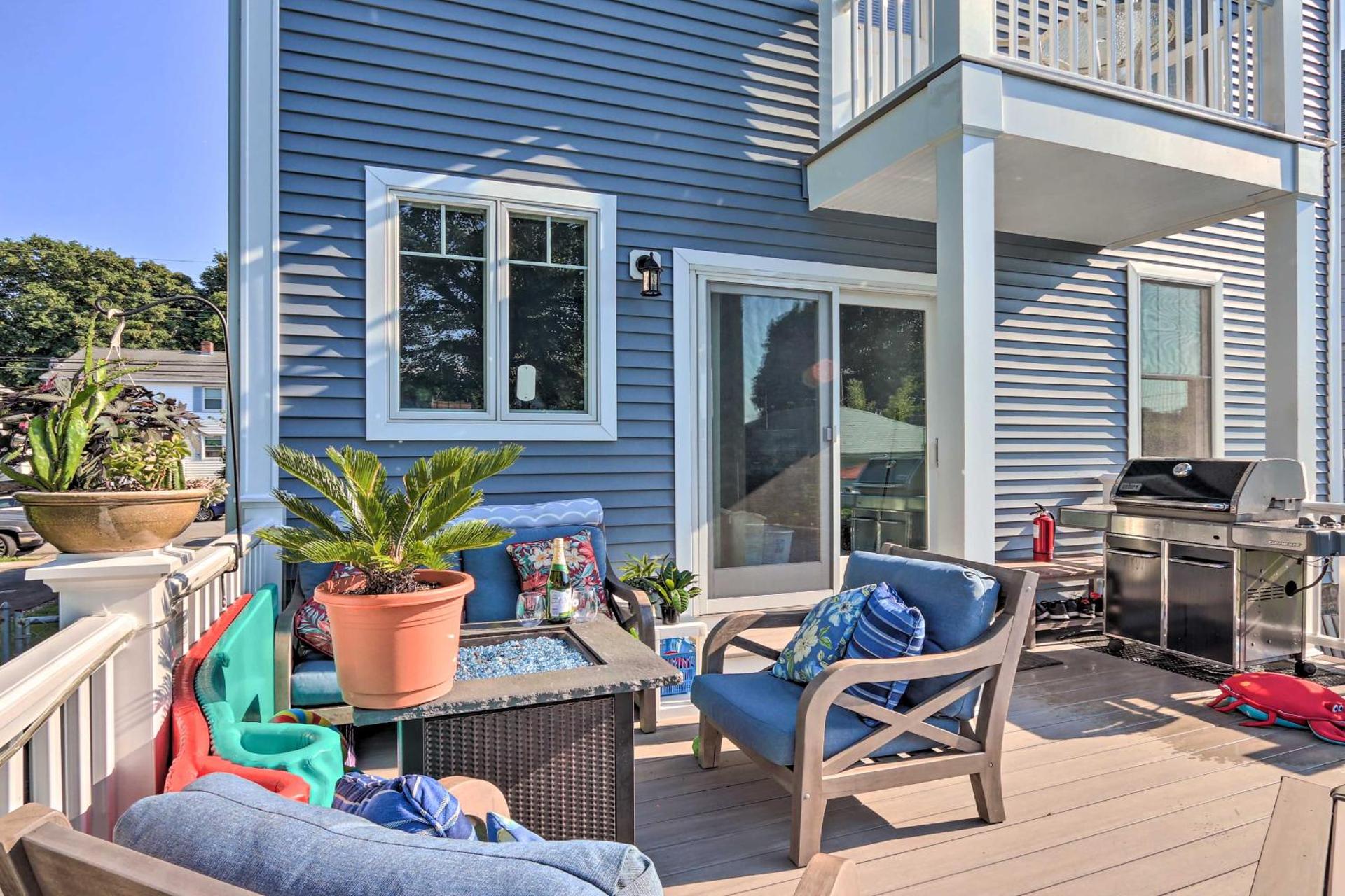 New London Hideaway Near Beaches and Local Spots!