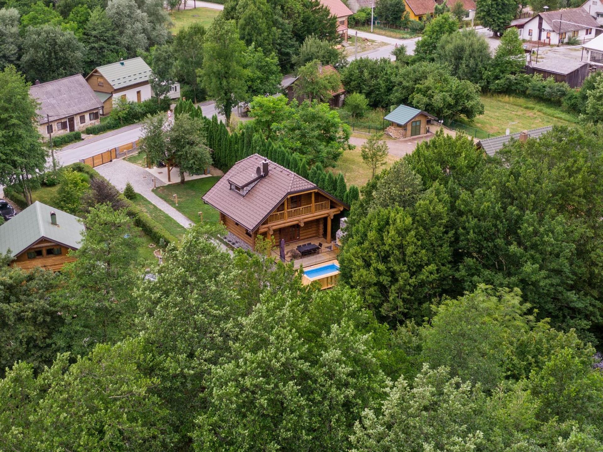 Log House The River Pearl