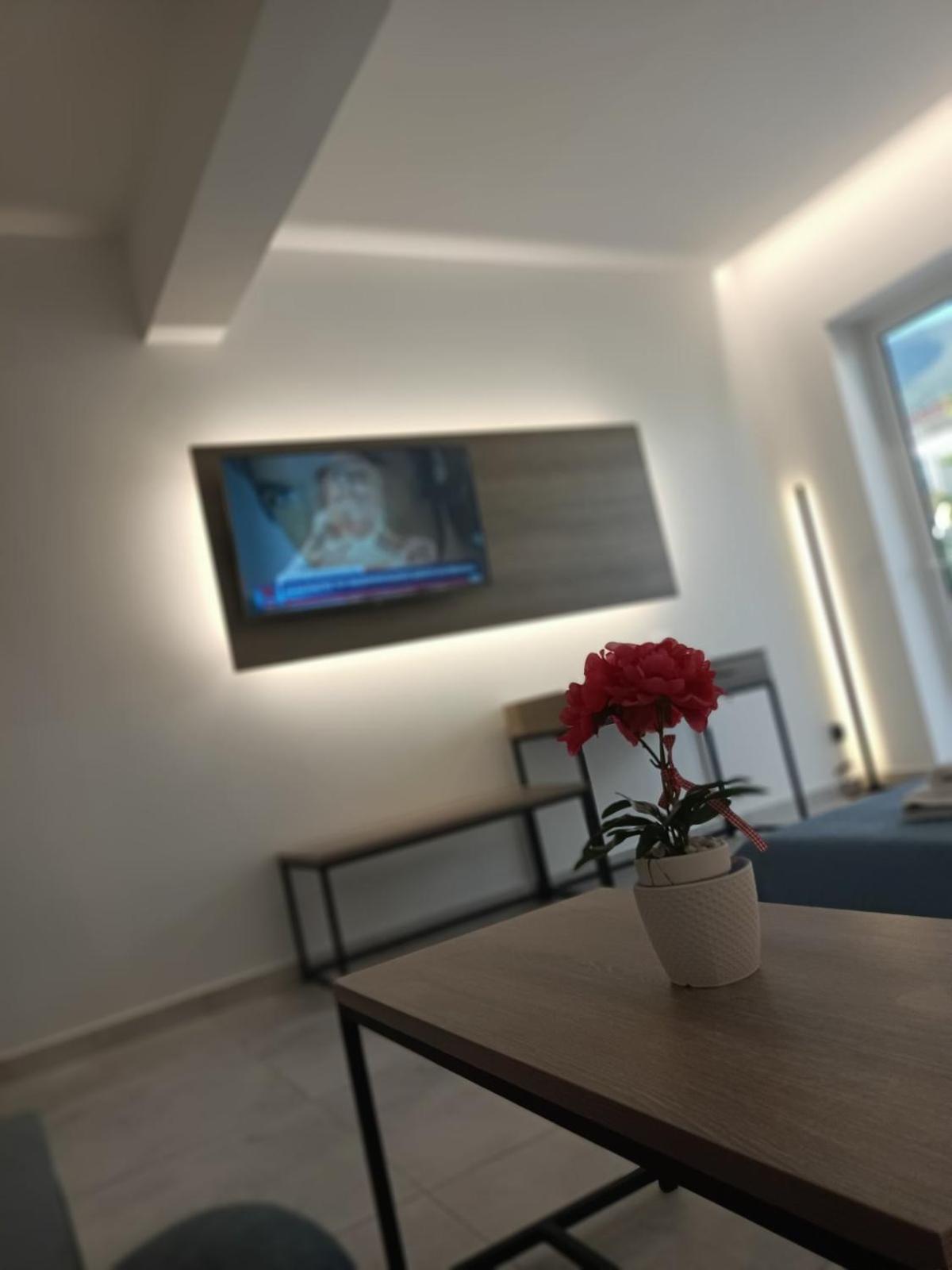 Papatsas Center Houses