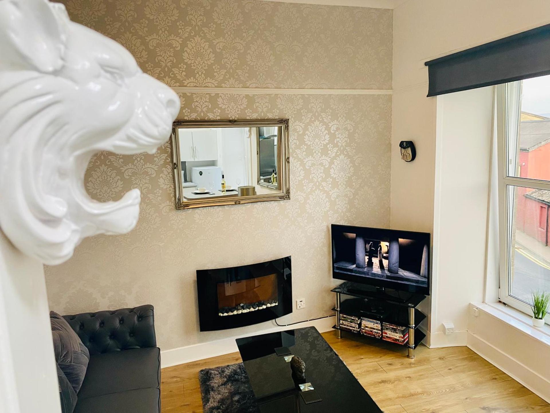 The Sleeping Lion - Dunoon Holiday Home