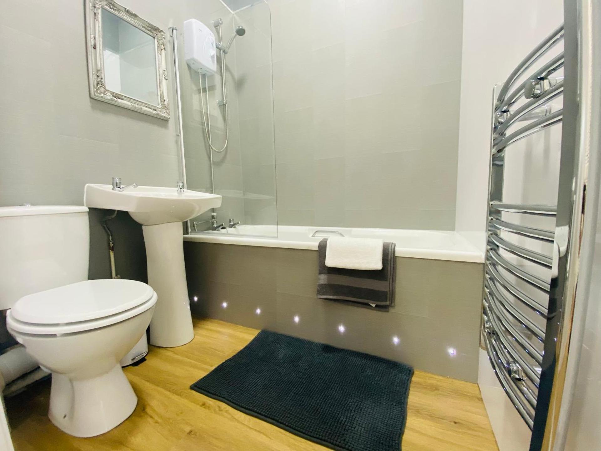 The Sleeping Lion - Dunoon Holiday Home