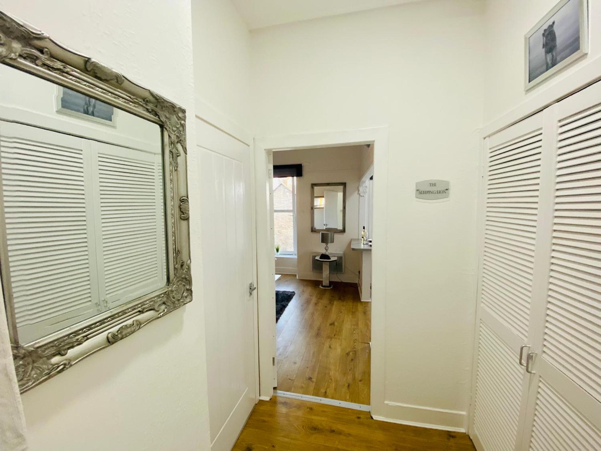 The Sleeping Lion - Dunoon Holiday Home