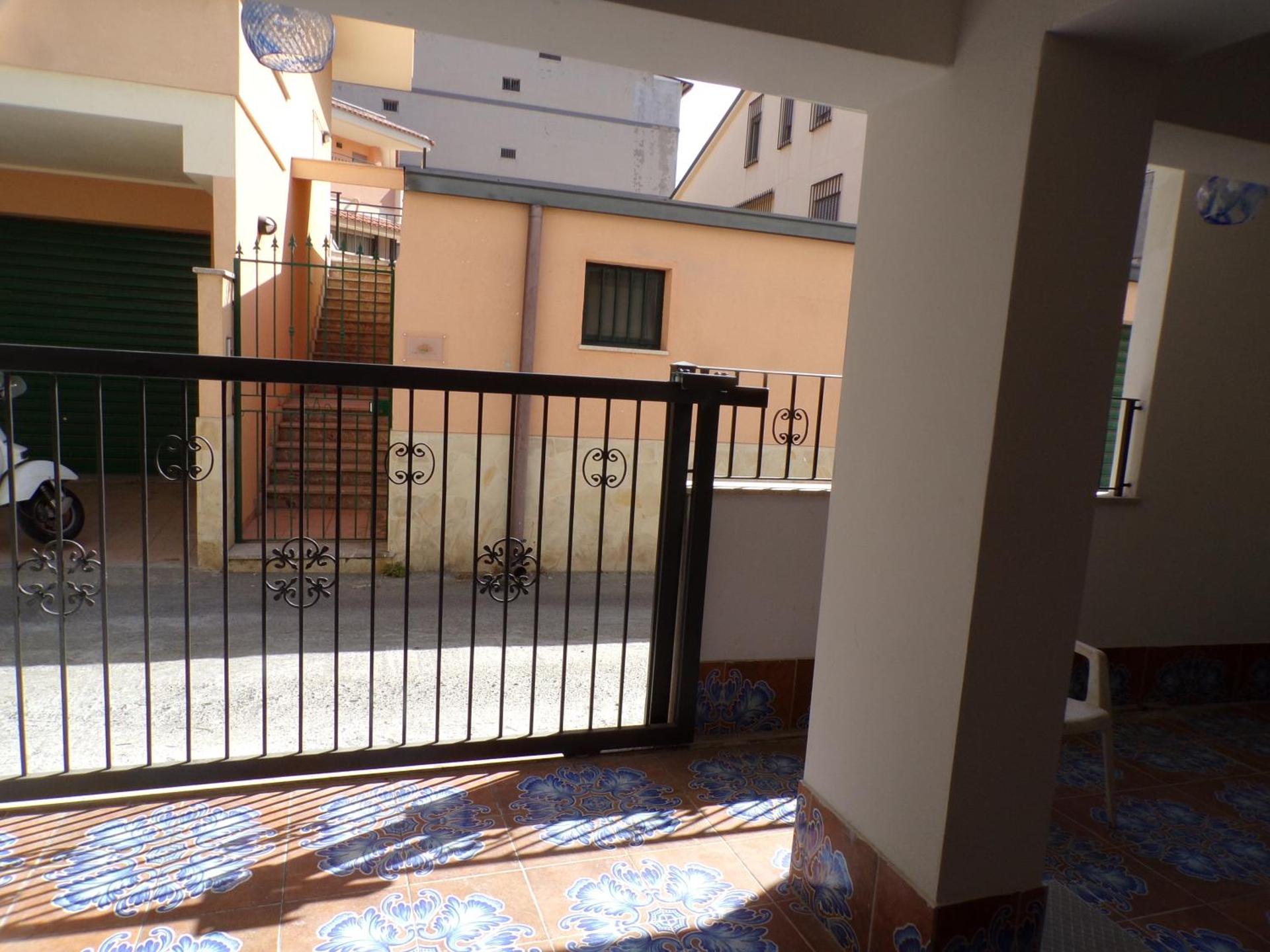 NUOVA AURORA Rent Rooms