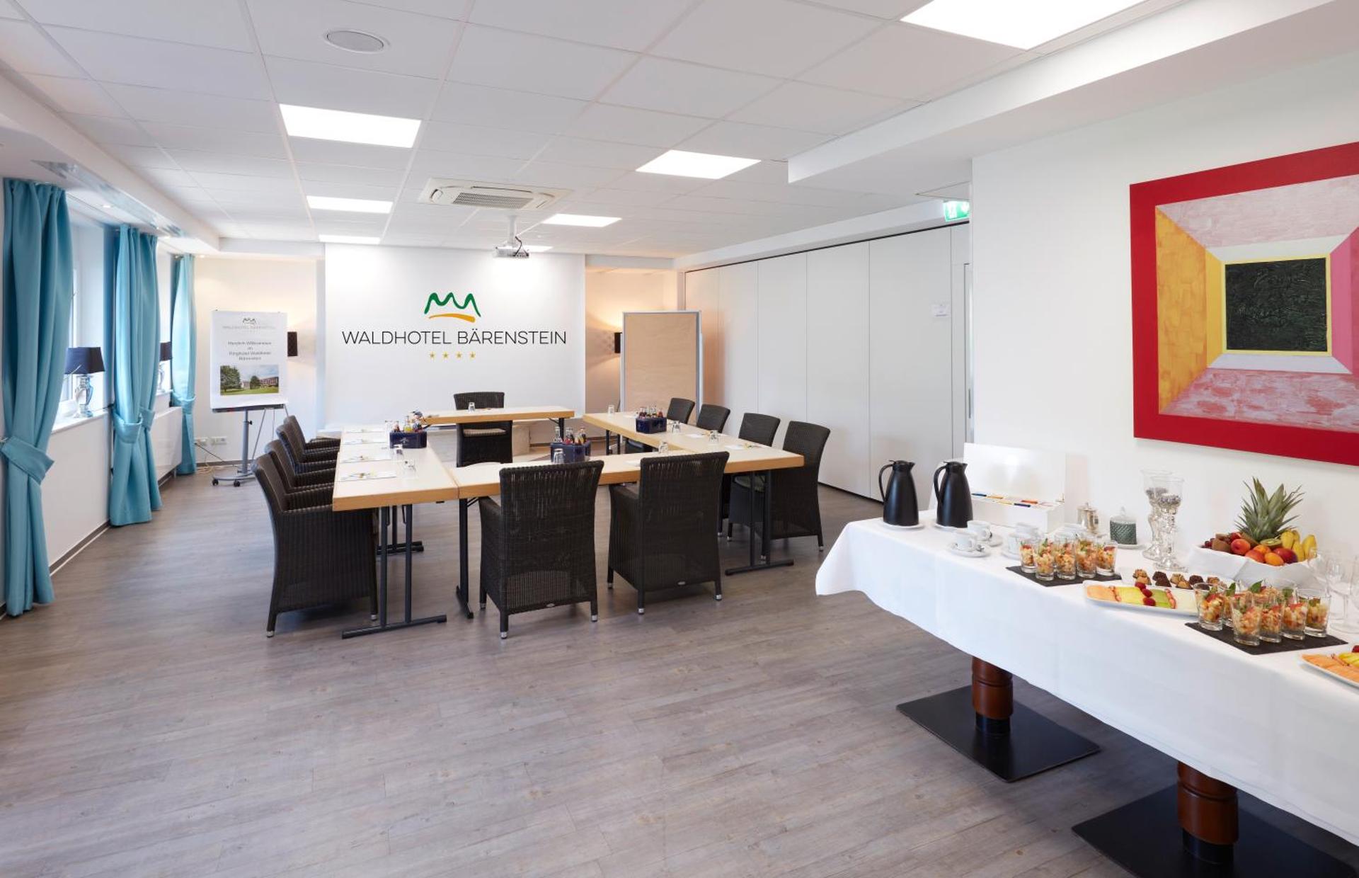 Meeting/conference room