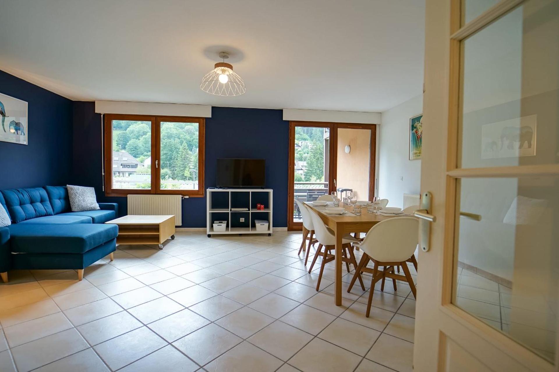 Le Bleu du Lac - 150m from the lake - terrace & parking in Sevrier