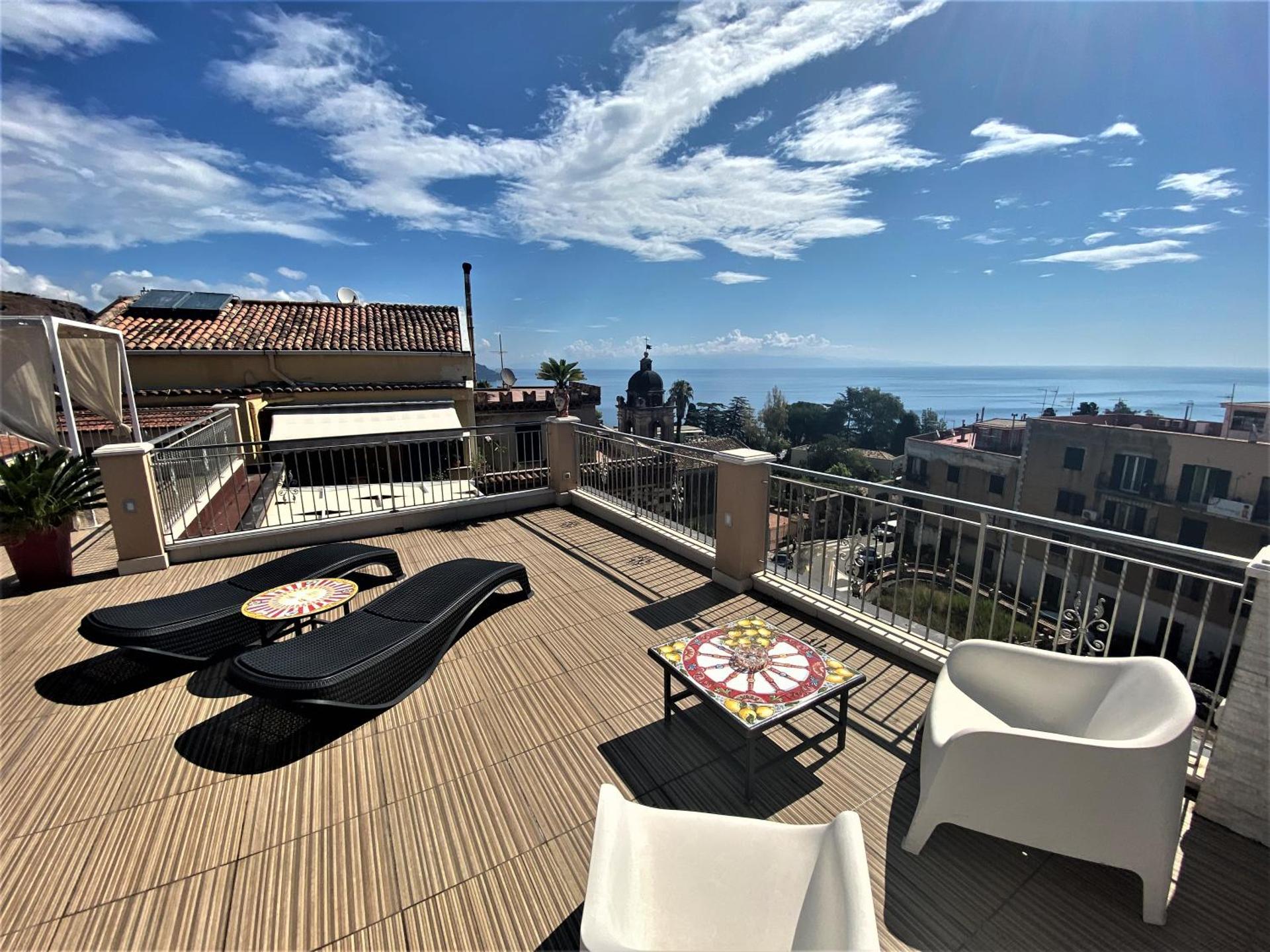 I Due Grifoni Studio Flat