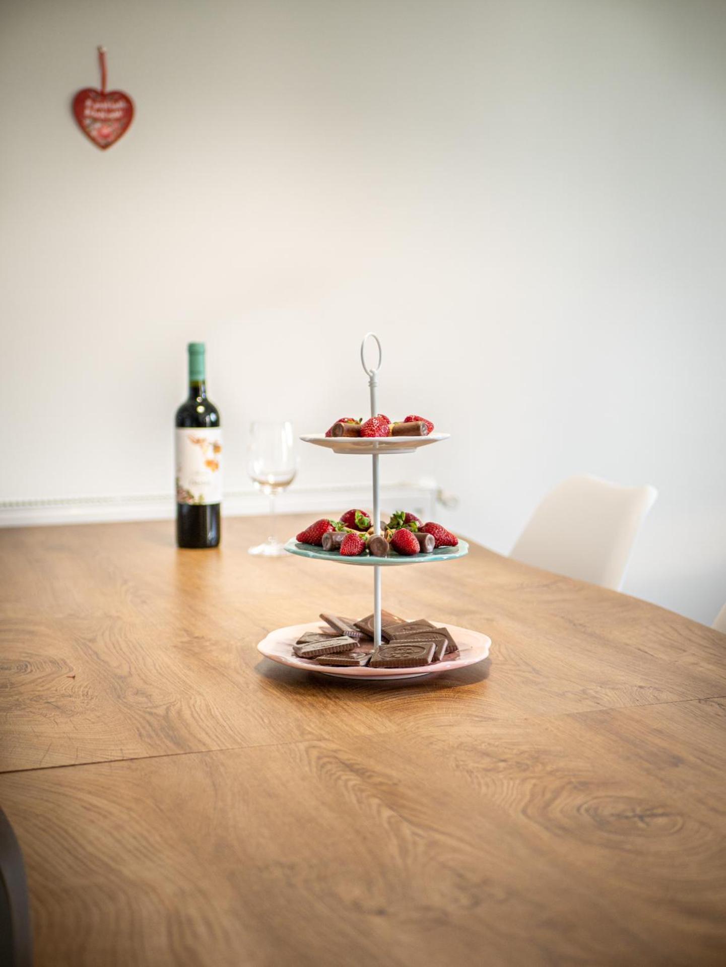Apartment with Garden View