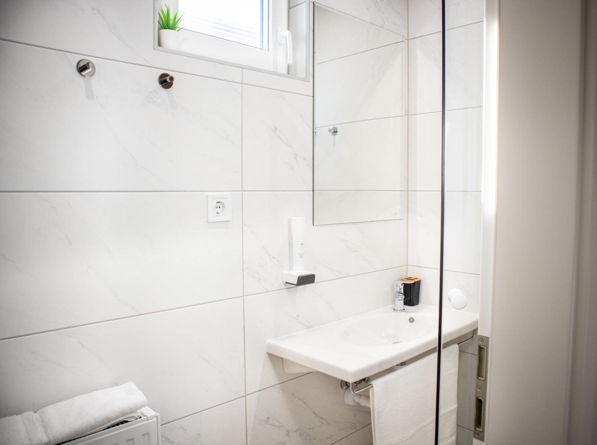 Apartment with Garden View