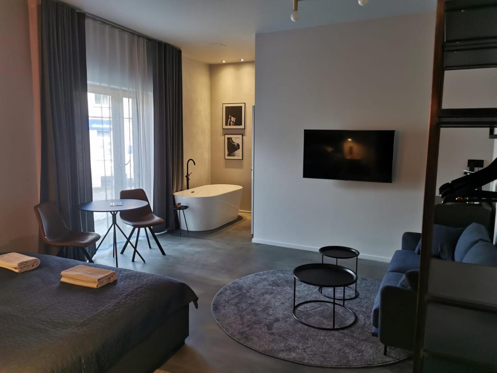 Camera Matrimoniale Deluxe con Vasca