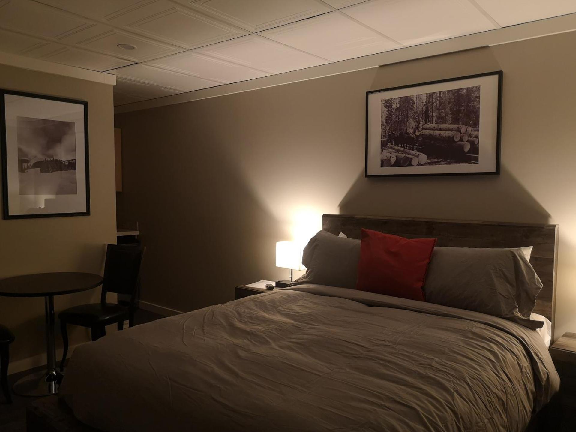 The Cache Hotel and Lodgings