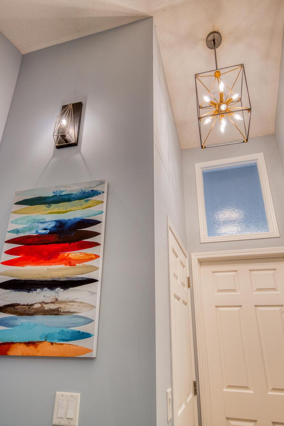 Beautiful Newly Reno 2BDM 2 Bth Sleep up to 6 Adults & Kids Mountain View Townhouse Suite