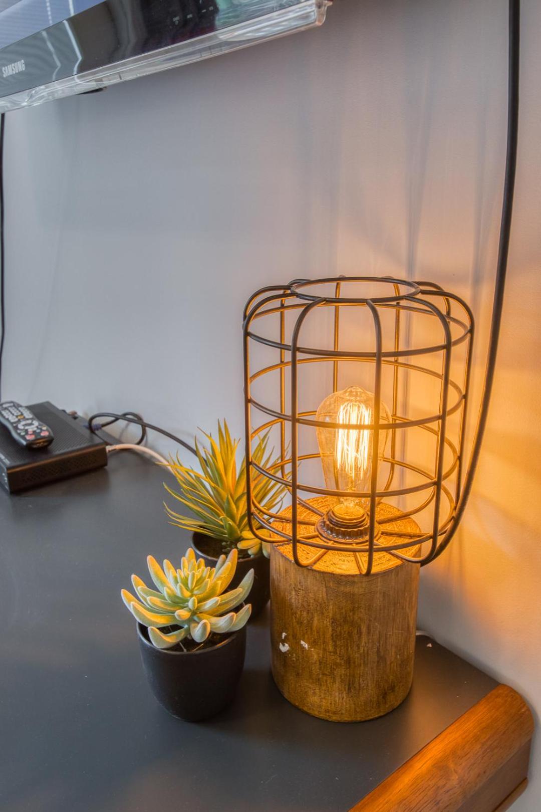 Beautiful Newly Reno 2BDM 2 Bth Sleep up to 6 Adults & Kids Mountain View Townhouse Suite