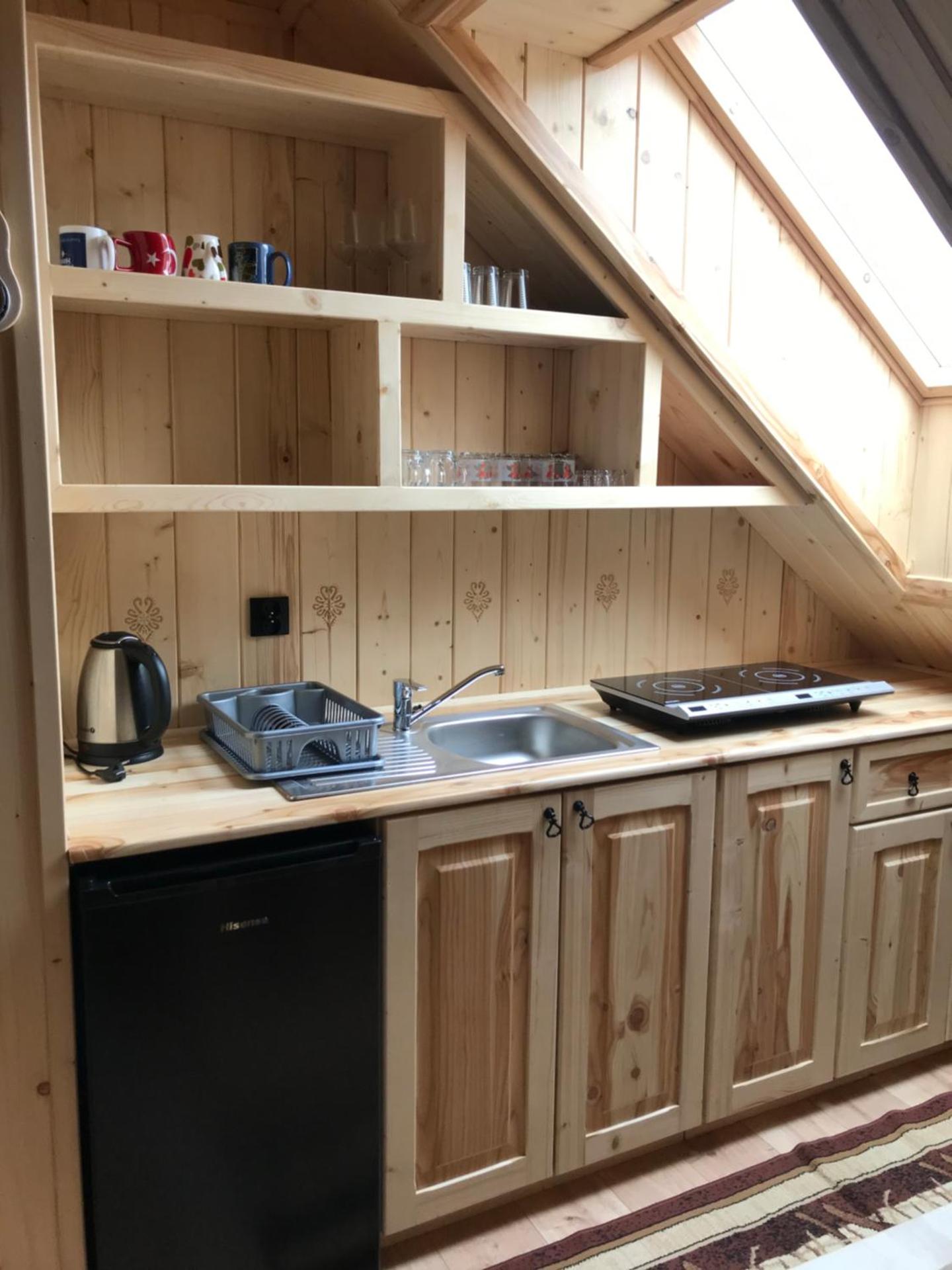 Kitchen or kitchenette