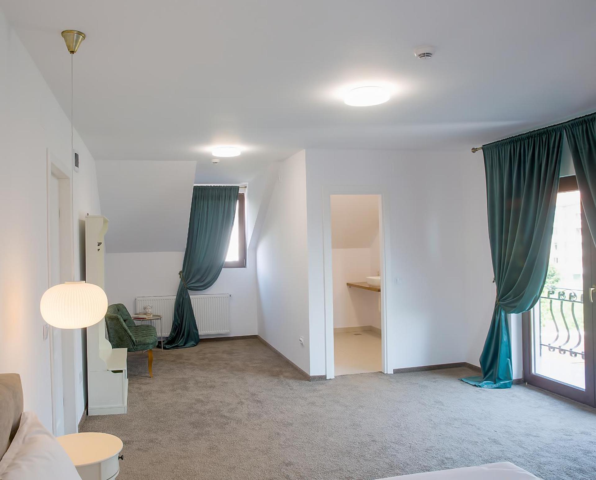 Camera Familiare con Balcone