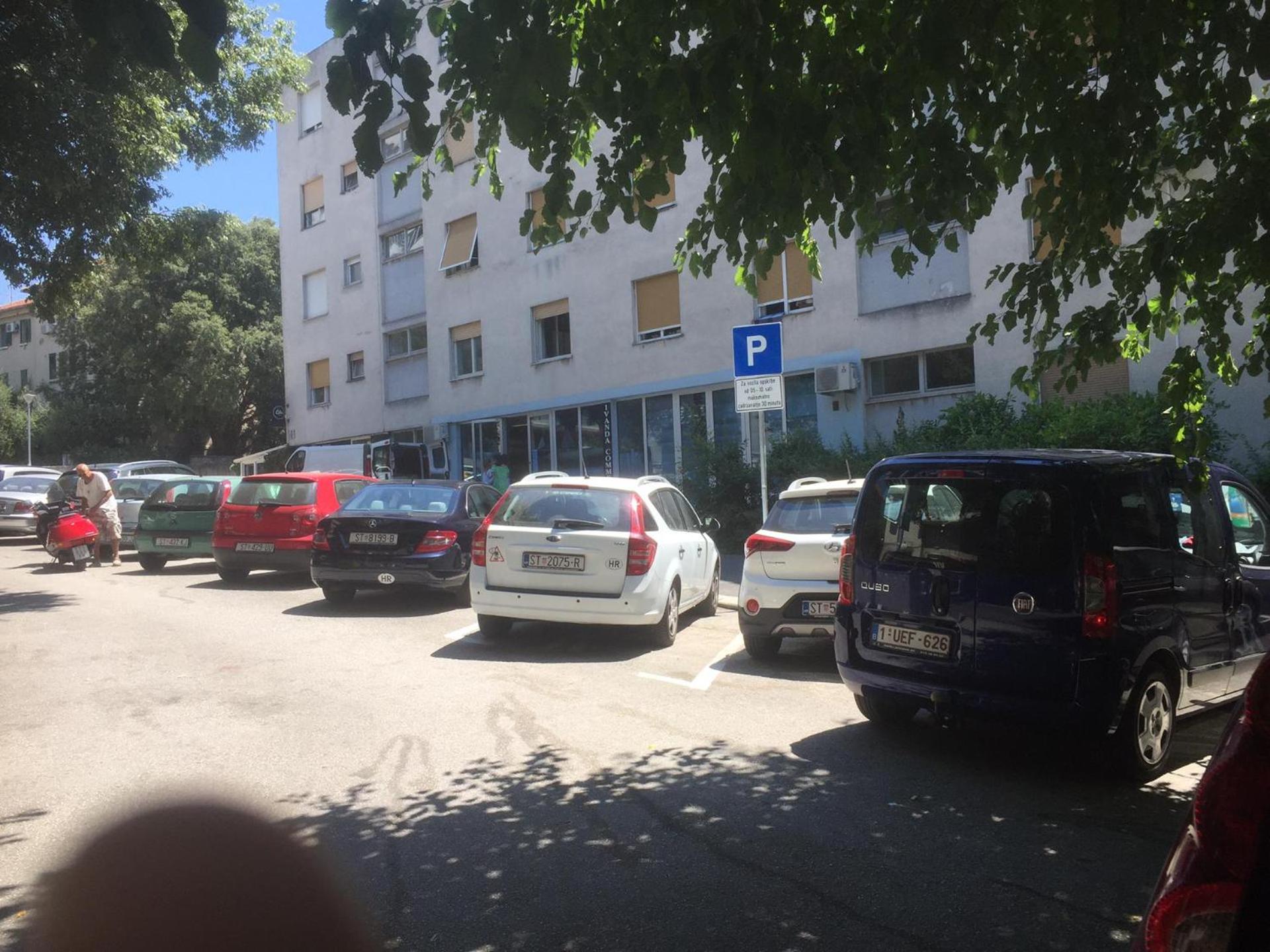 APARTMENT SUNSHINE- center of Split