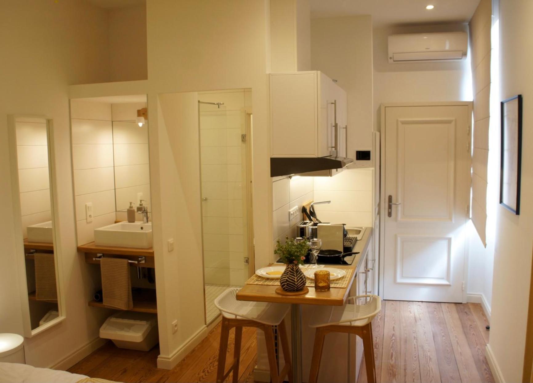 One-Bedroom Apartment