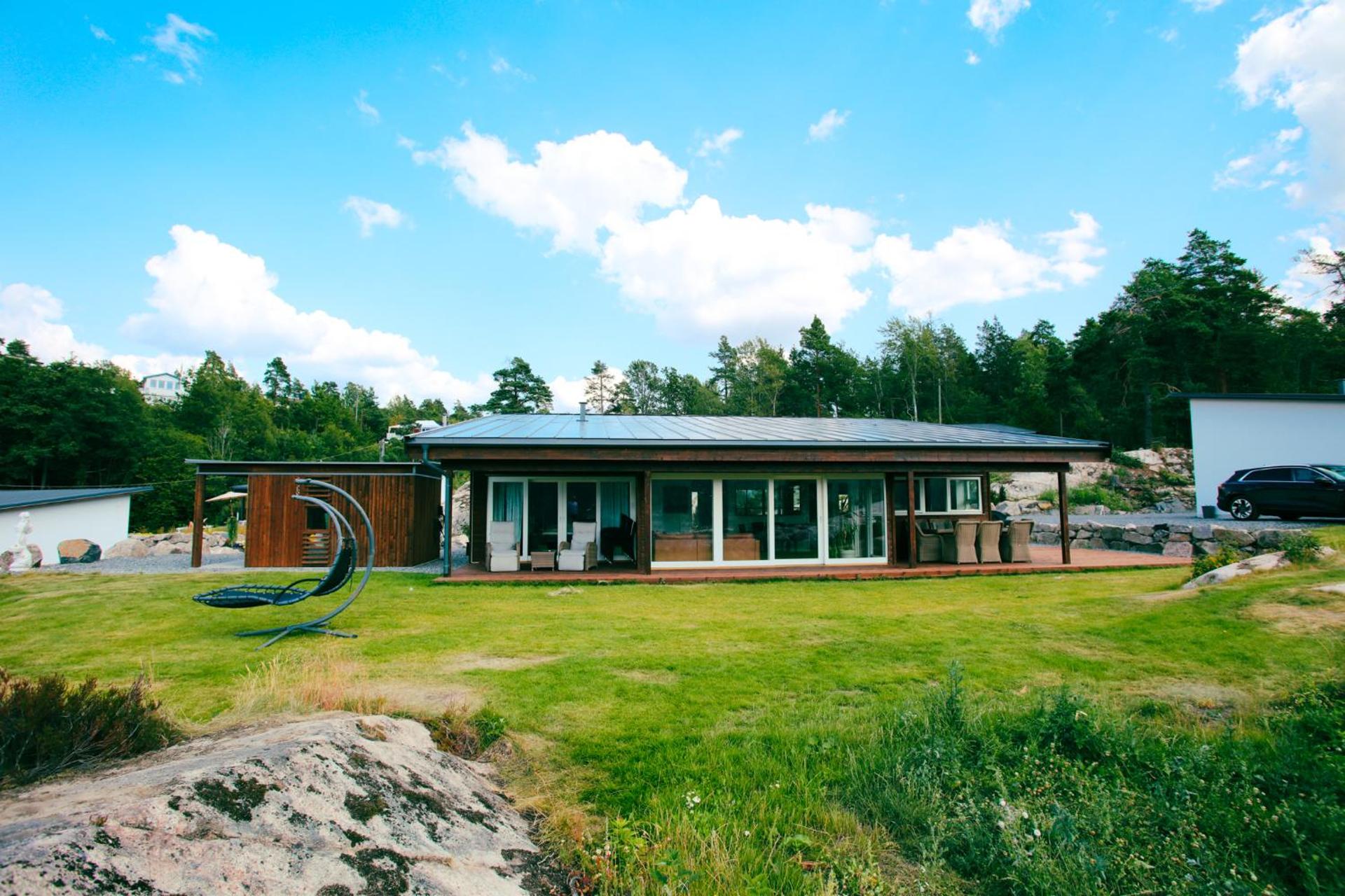 Modern cabin with a panoramic view of the Oslo Fjord