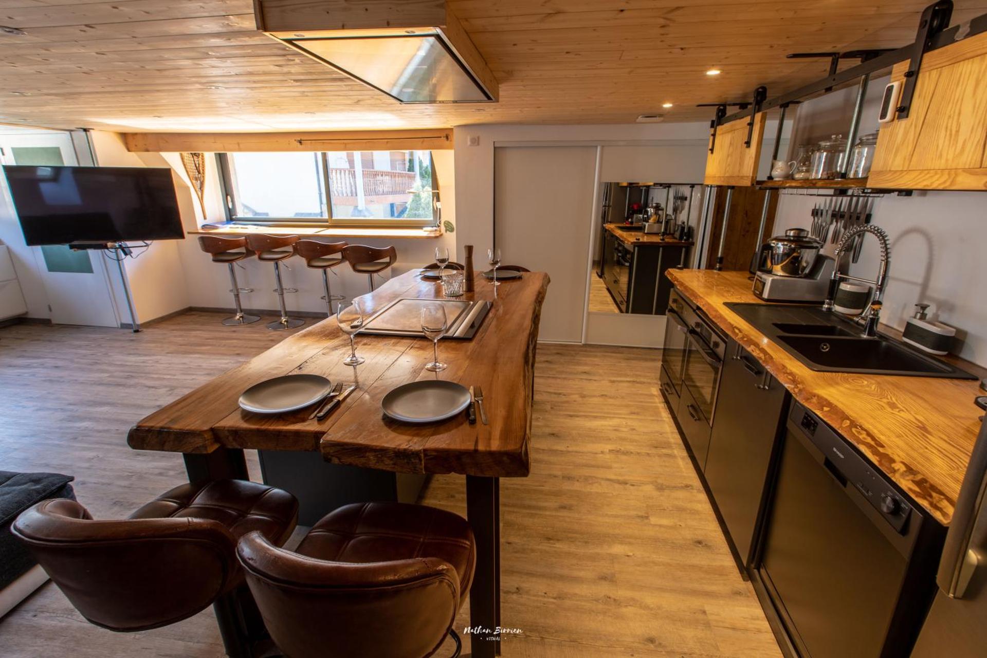 Kitchen or kitchenette