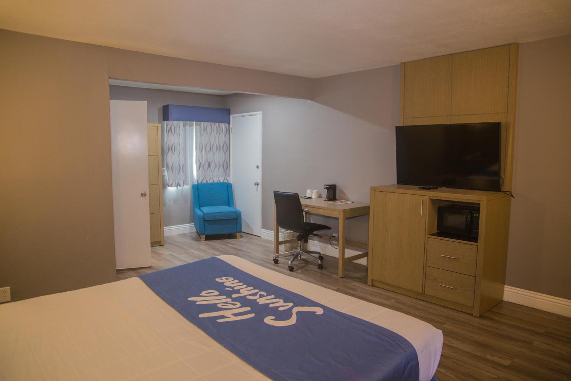 Days Inn by Wyndham Redwood City